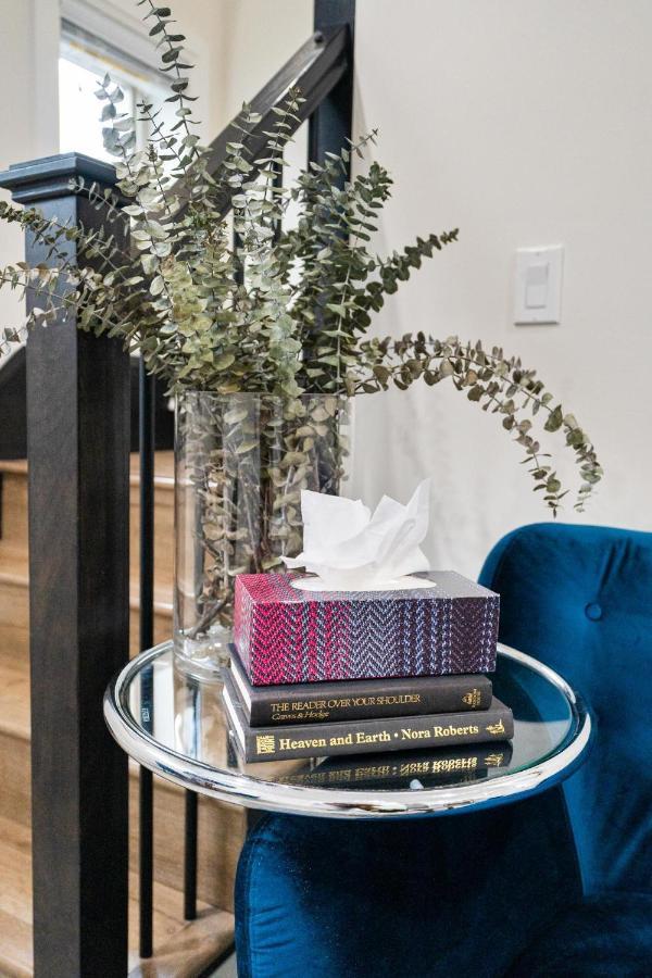 Parker Guest House แวนคูเวอร์ ภายนอก รูปภาพ