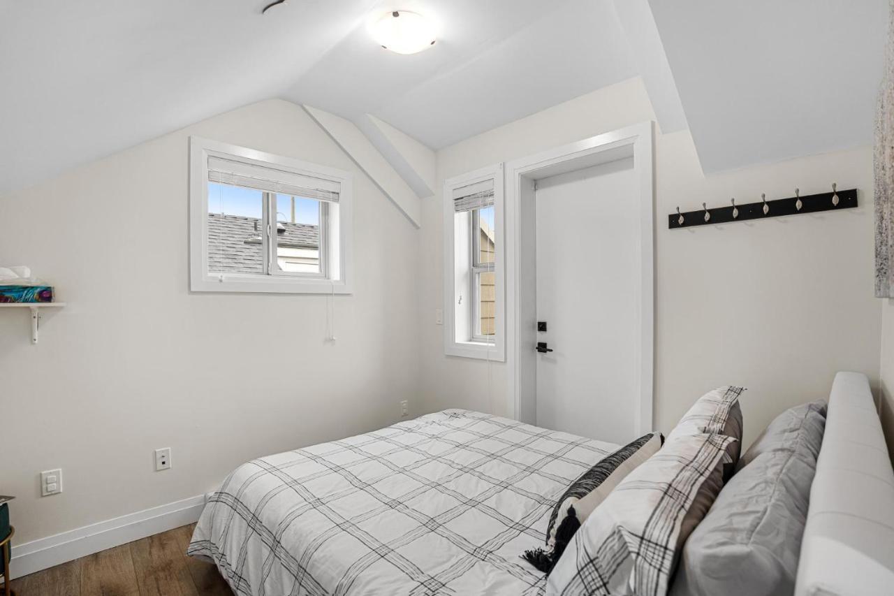 Parker Guest House แวนคูเวอร์ ภายนอก รูปภาพ
