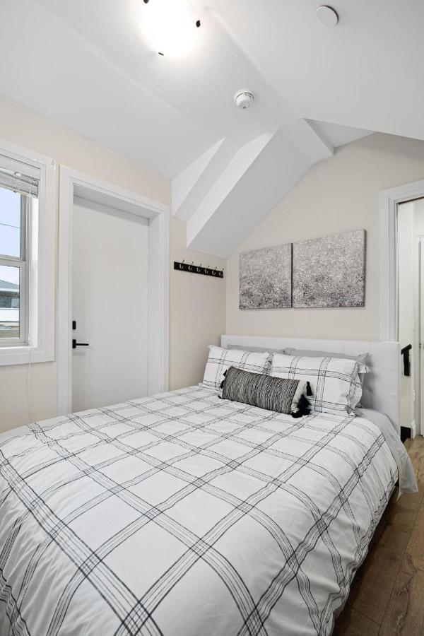 Parker Guest House แวนคูเวอร์ ภายนอก รูปภาพ